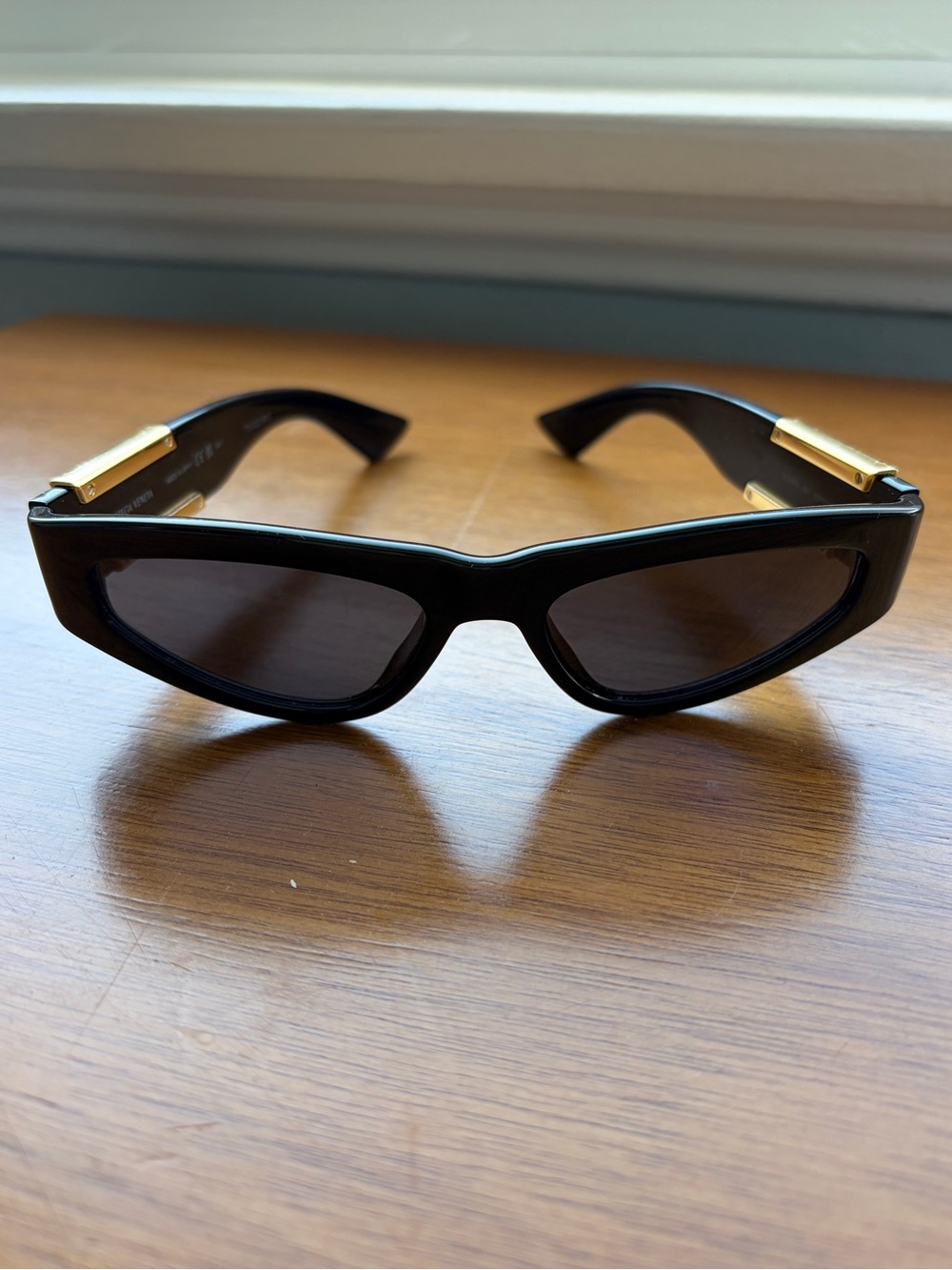 Bottega Veneta Cat Eye Sunglasses - Picture 2 of 16